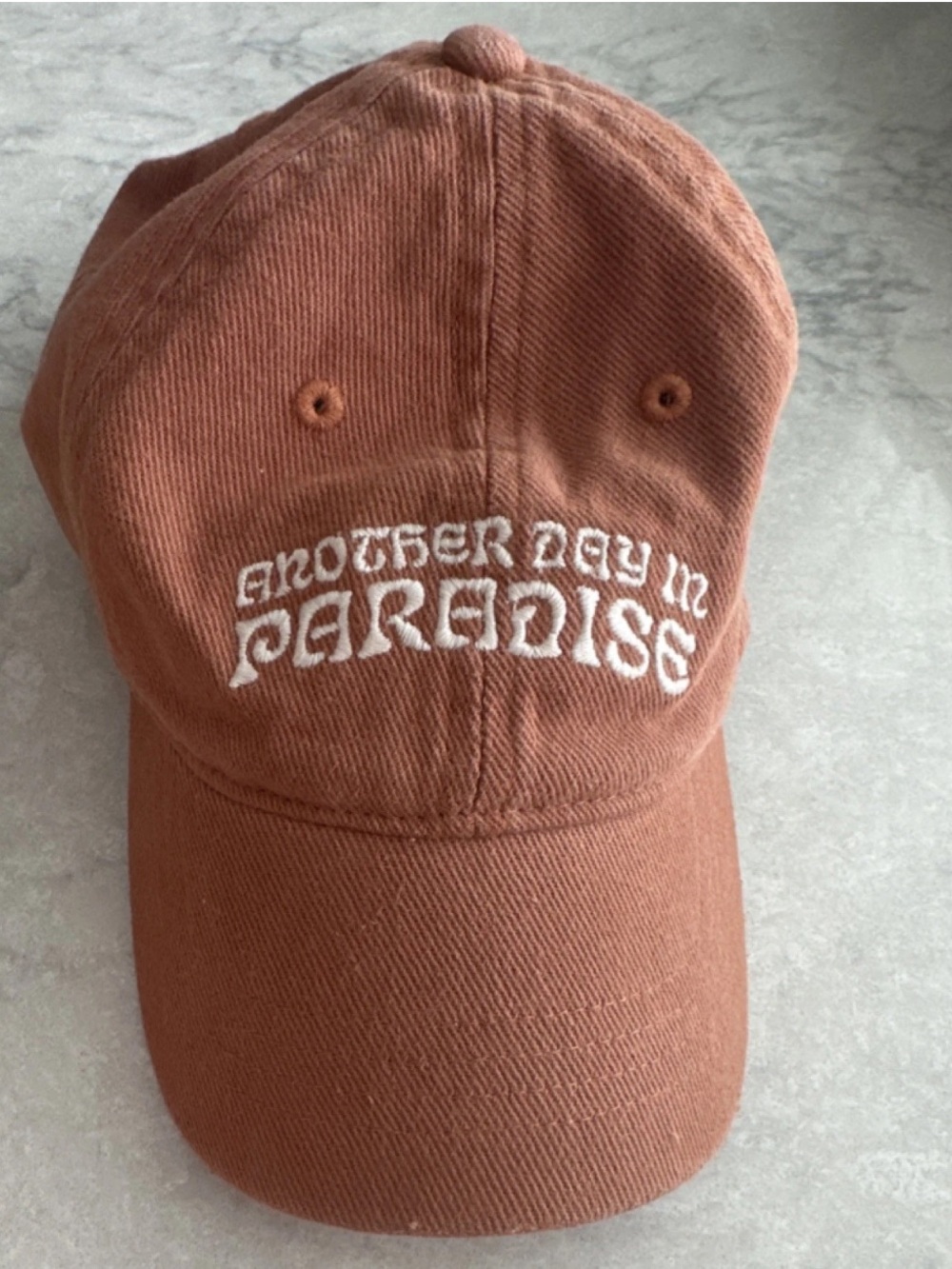 American Eagle ‘Another Day in Paradise’ Embroidered Cotton Baseball Cap - Rust